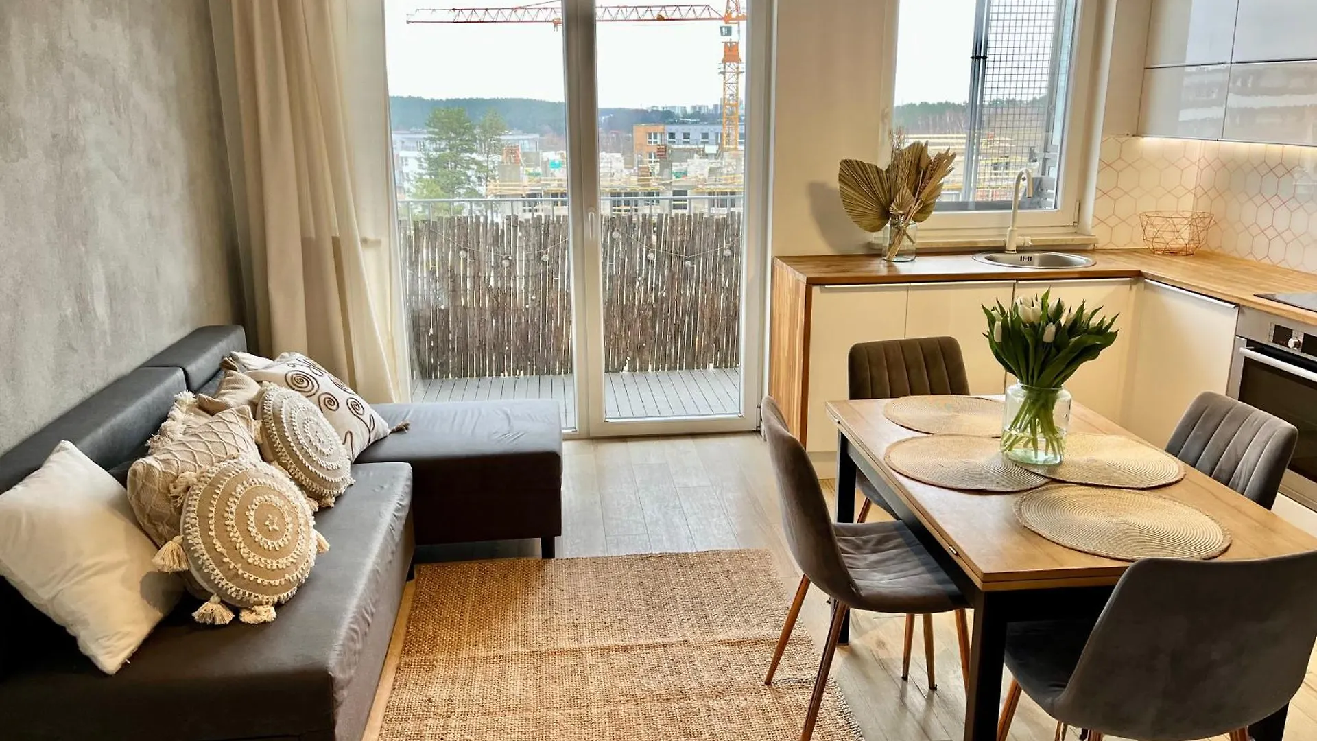Przytulna Apartment Close To The Airport And Pkm Gdańsk